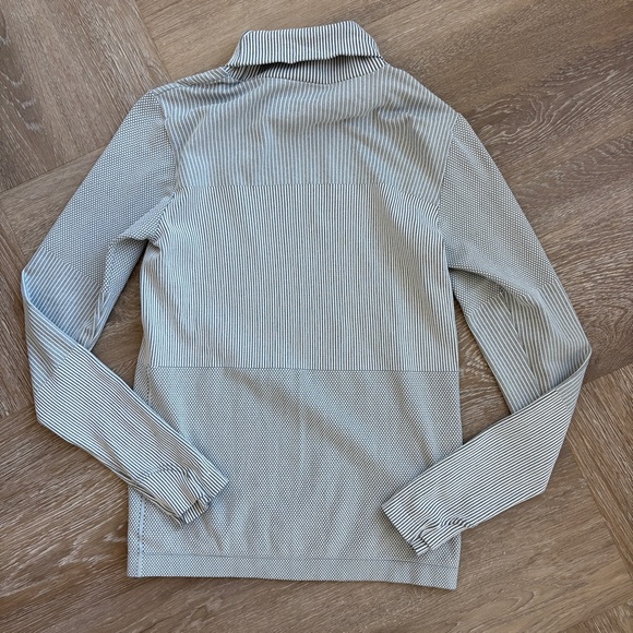 Athleta flurry base layer turtleneck in size M - Picture 3 of 5